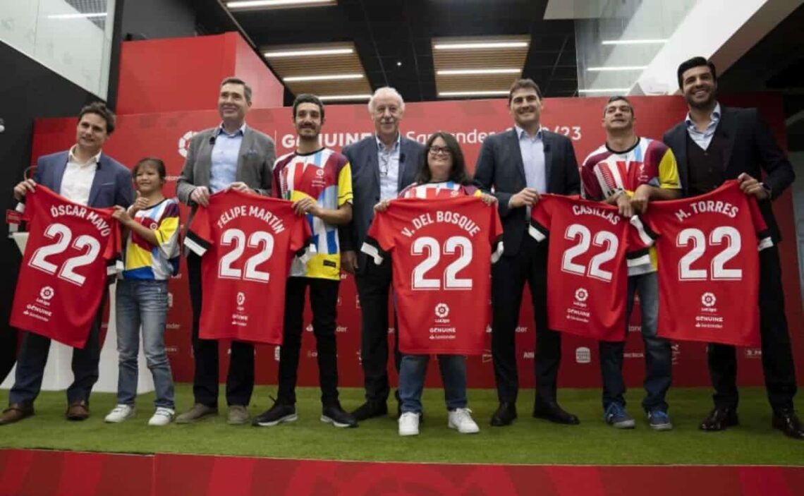 Acto de presentación de la nueva temporada de LaLiga Genuine Santander, con Iker Casillas, Vicente del Bosque y Miguel Torres