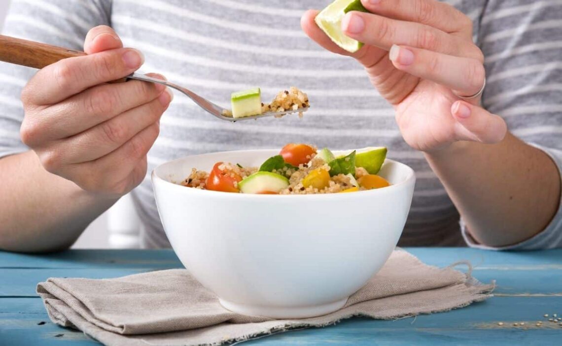 quinoa cena alimento ligero saludable flora intestinal microbiota dieta