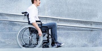 rampa silla de ruedas accesibilidad discapacidad
