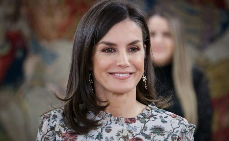 Esta es la fragancia que usa la Reina Letizia y que está versionada en Mercadona