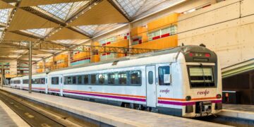 Huelga de Renfe hoy, 11 de noviembre: ¿Qué trenes se verán afectados? (CANVA)