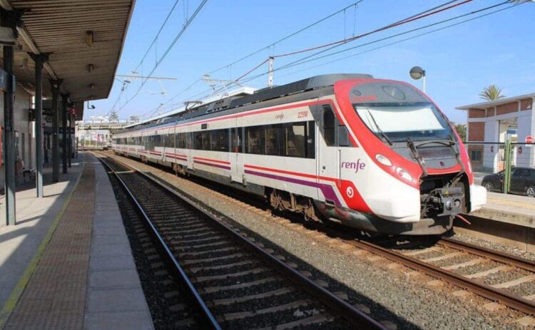 Accidente por la colisión de dos trenes de Renfe en la estación Montcada i Reixac en Barcelona