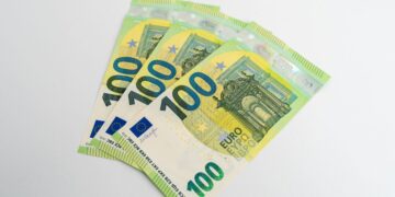 La Seguridad Social anuncia el cheque de 100€ que podrás recibir