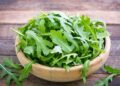 La rúcula es un superalimento que ayuda a mejorar la salud cardiovascular y digestiva