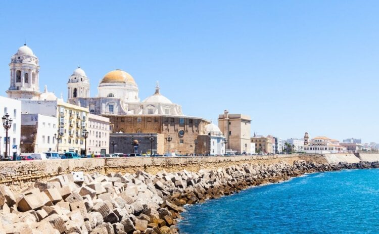 Cádiz cuenta con una ruta accesible para conocer su centro histórico
