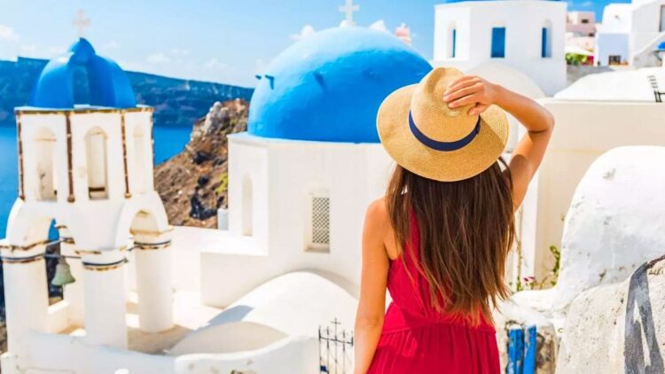 Viajes El Corte Inglés te invita a conocer Santorini y las Islas Griegas