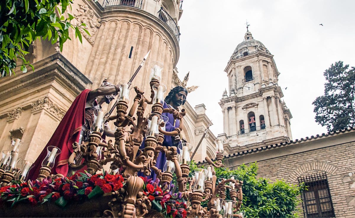 Imagen de adoración de Semana Santa