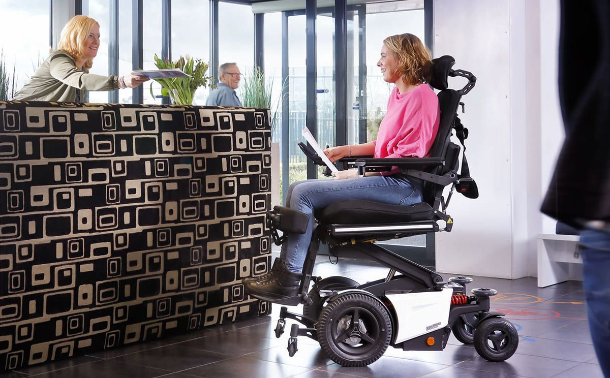 sillas de ruedas eléctricas bipedestadora EVO ALTUS