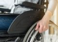 Persona con discapacidad en silla de ruedas