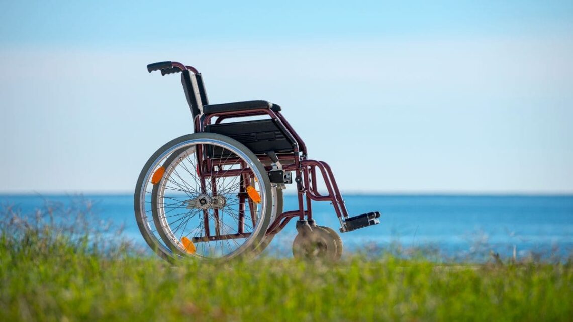 La Junta de Andalucía apuesta por el turismo para personas con discapacidad con un programa específico de visitas guiadas