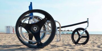 silla de ruedas para la playa con ruedas planas