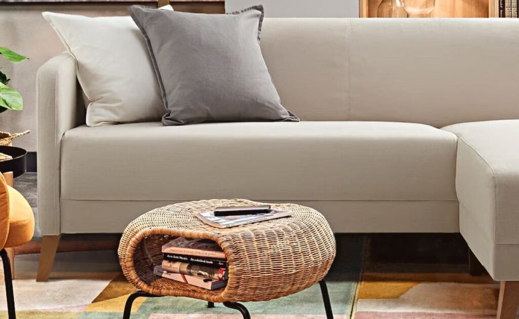 El elegante sofá chaiselongue de IKEA