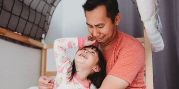 Subsidio crianza menores España