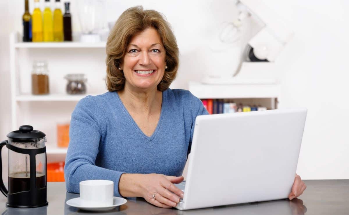 subsidio desempleo paro sepe laboral persona empleo dinero