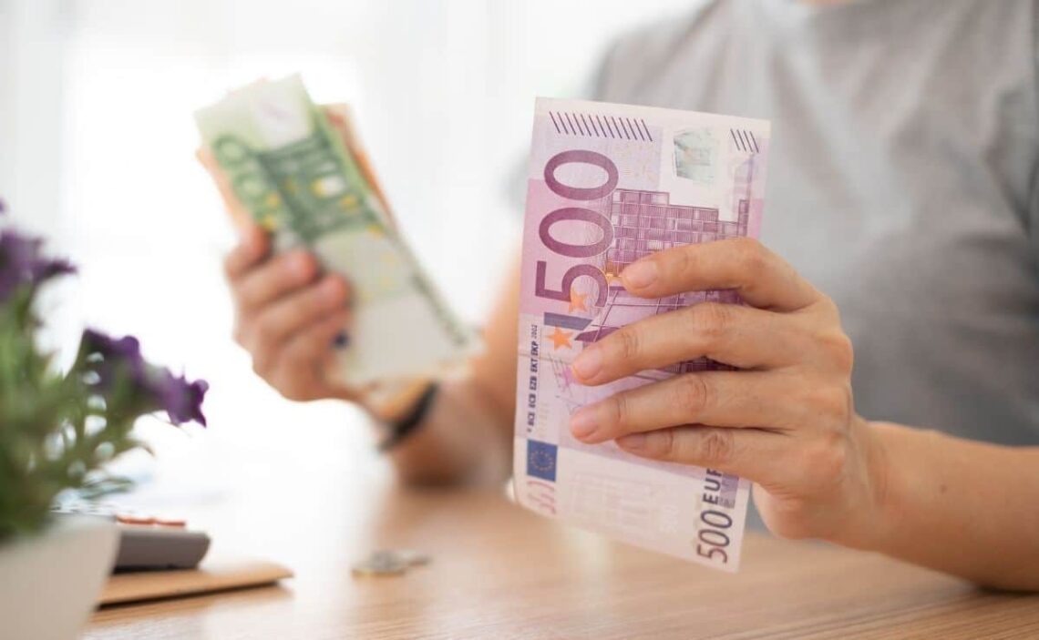 subsidio extraordinario desempleo documentación dinero pago sepe ayuda prestación