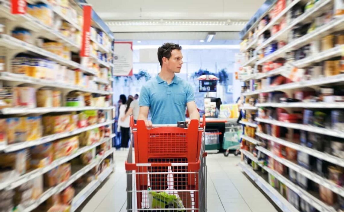 Desde la OCU lanzan una campaña contra la reduflación, la nueva forma de inflación que utilizan muchas empresas