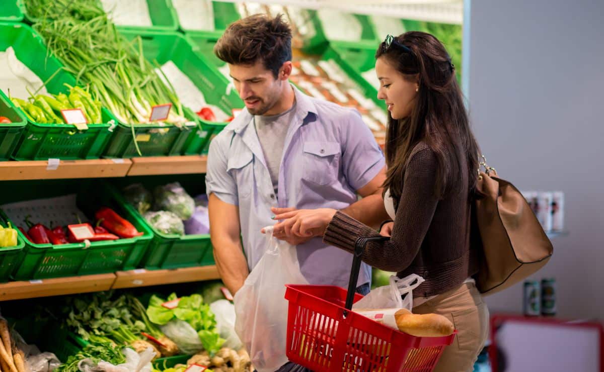 OCU desvela cuáles son los 10 supermercados más baratos de Cádiz