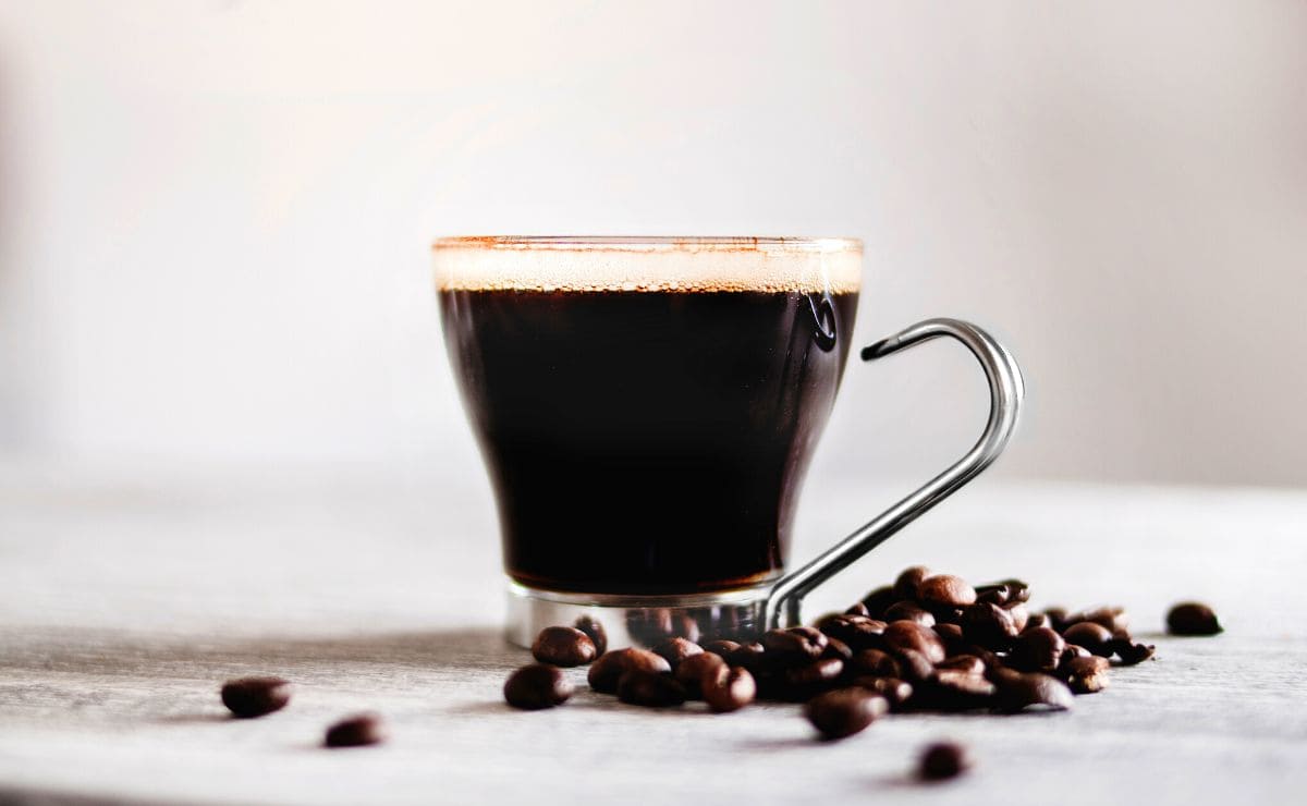 Una taza de café – Lucidez Heterogénea