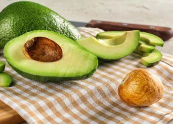 Cómo frenar la caída del pelo con aguacate