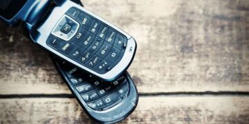 Pagan 40.000 euros por un teléfono móvil antiguo
