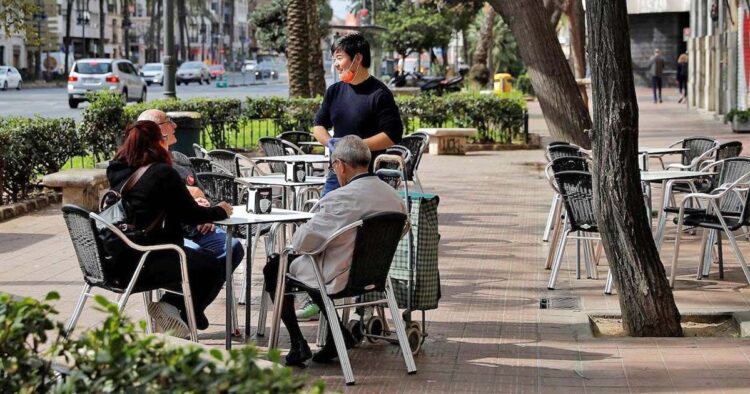 Terraza de bar coronavirus