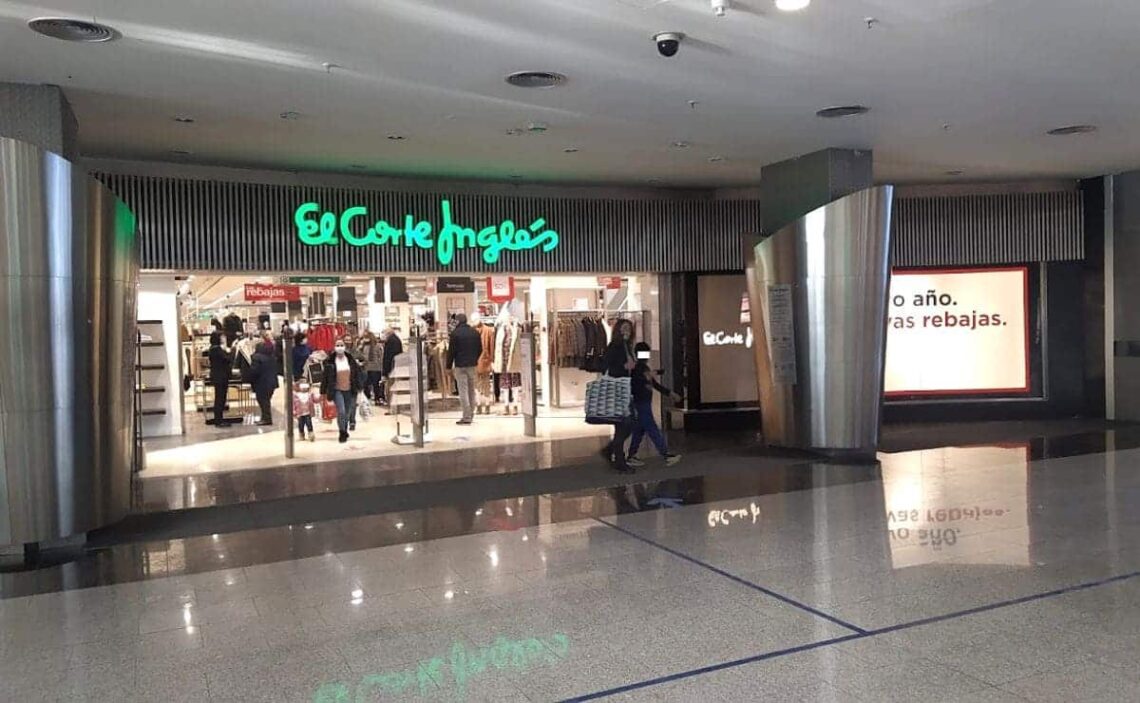 El sofá cama elegante y fácil de usar de El Corte Inglés