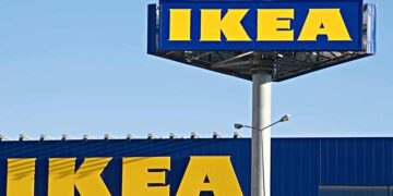 La librería BILLY de IKEA con cajones cerrados es novedad en el catálogo de IKEA