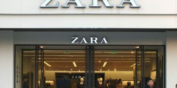 El mono de verano más elegante de Zara