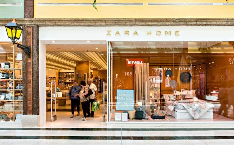 La lámpara con base cerámica de Zara Home