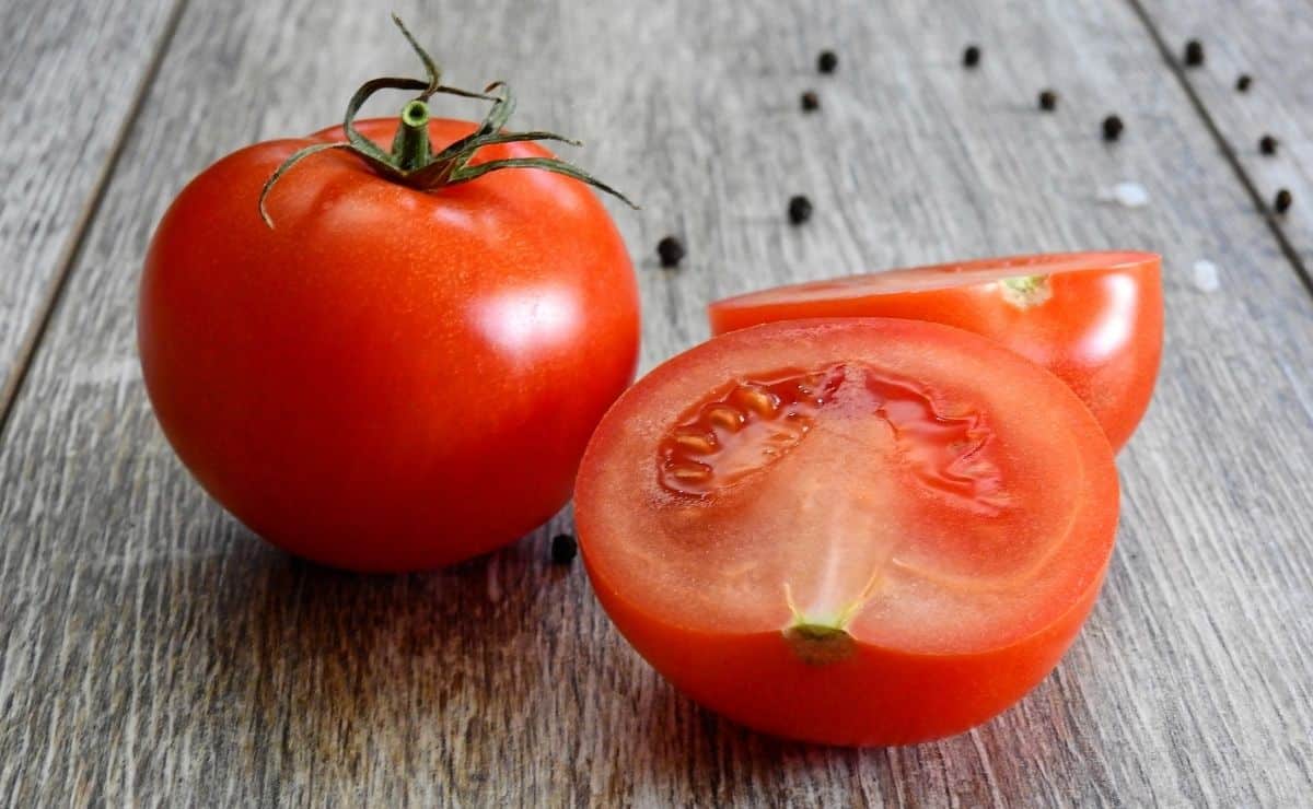 tomate alimento comida hortaliza verdura comer dieta salud nutrientes