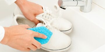 El mejor truco casero para limpiar las zapatillas