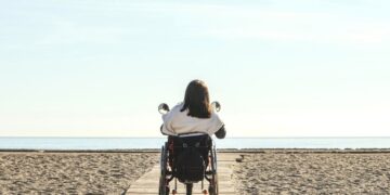 turismo accesible discapacidad accesibilidad silla de ruedas playa