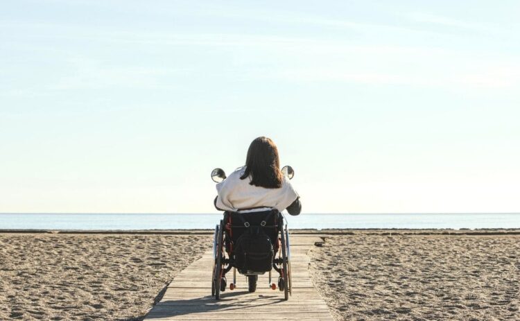 turismo accesible discapacidad accesibilidad silla de ruedas playa