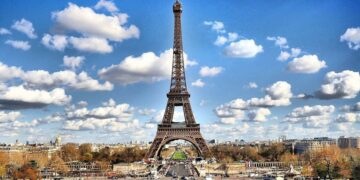 Torre Eiffel, uno de los monumentos más populares de Francia