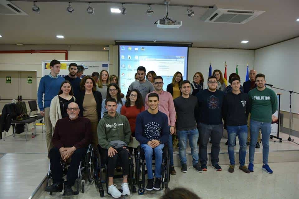 Promover la inserción laboral de las personas con discapacidad desde la universidad