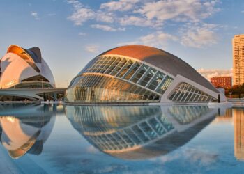 El IMSERSO ofrece diferentes posibles viajes para conocer la ciudad de Valencia