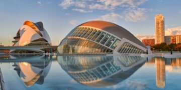 El IMSERSO ofrece diferentes posibles viajes para conocer la ciudad de Valencia