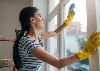 Truco con papel de aluminio para la ventana