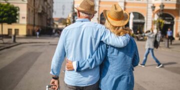 Personas mayores durante un viaje del IMSERSO