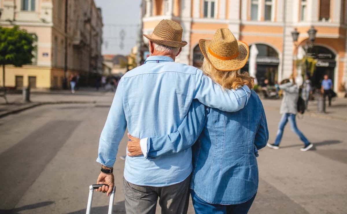 Personas mayores durante un viaje del IMSERSO