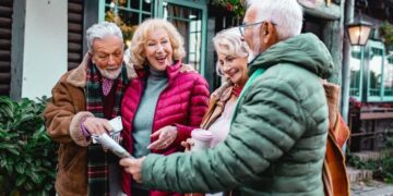 Personas mayores en un viaje del Imserso