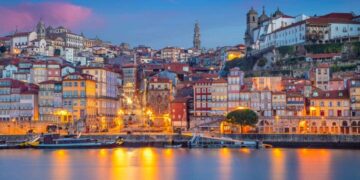 La agencia Carrefour Viajes lanza una promoción para visitar Oporto este verano