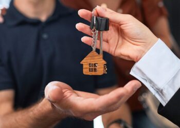 La ley obliga a los arrendadores a pagar la comisión de la inmobiliaria