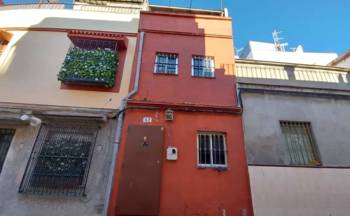 Vivienda a la venta que ofrece Haya Real Estate en Algeciras