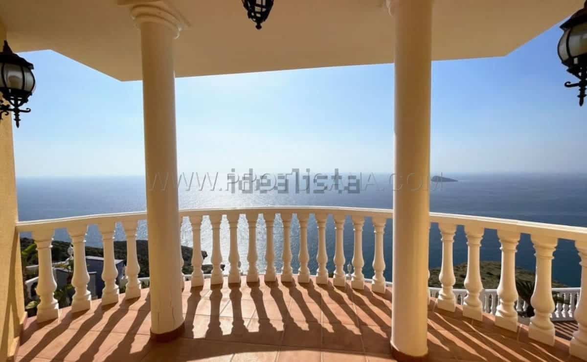 Vivienda de lujo que ofrece el Idealista en Benidorm