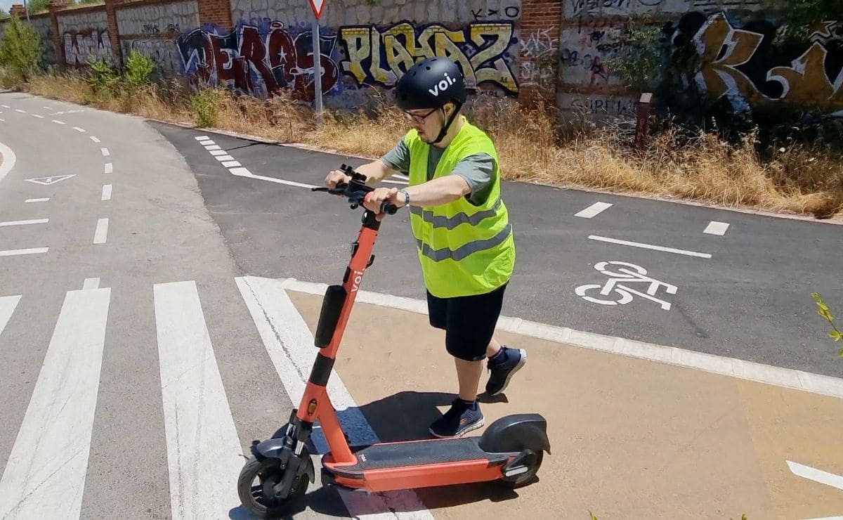 Desde Voi Technology realizan talleres de seguridad vial para personas con síndrome de Down