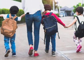 vuelta colegio economía educación ahorro dinero
