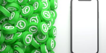 whatsapp facebook tecnología smartphone aplicación redes sociales mensajería
