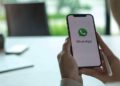 WhatsApp, Teléfono móvil