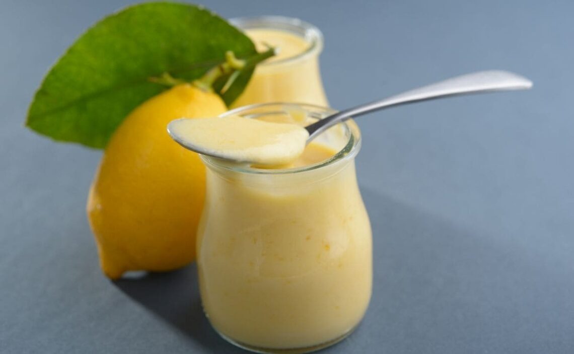 yogur de sabores limon